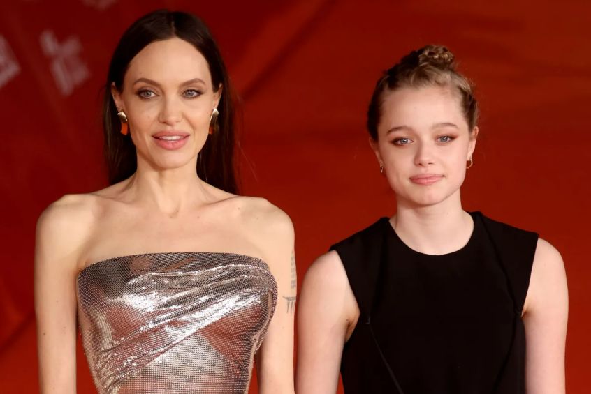 https://screenhollywood.com/shiloh-jolie-files-to-erase-brad-pitt-name-at-1201-am-on-18th-birthday-legal-docs-reveal/